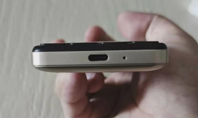 机插卡平替随身WiFi还能当游戏机CQ9电子180元的全网通5G热点(图7)