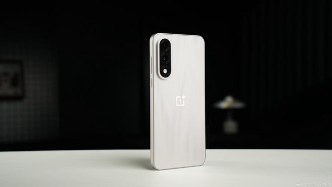 ：6700mAh+100W续航也是同档至尊！CQ9电子游戏一加Ace 5 至尊版续航体验(图8)